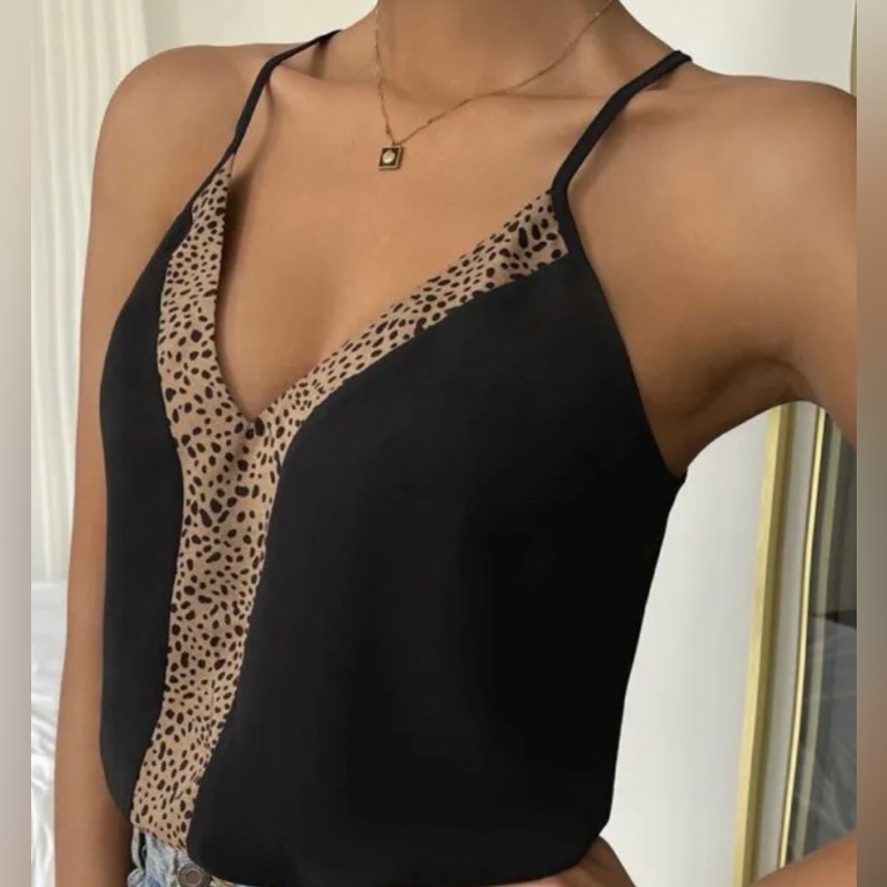 Black and tan cami top size varies